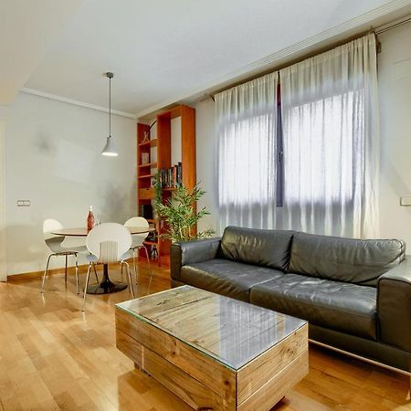 Apartamento En Chamberi Con Piscina - Lovely Apartment In The City Center With Swimming Pool Madrid Kültér fotó