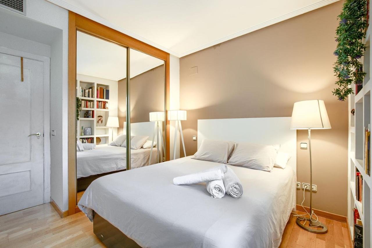 Apartamento En Chamberi Con Piscina - Lovely Apartment In The City Center With Swimming Pool Madrid Kültér fotó